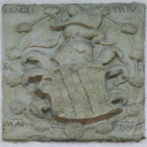 San Nazaro in Brolo, mausoleo Trivulzio, dettaglio di targa marmorea.
